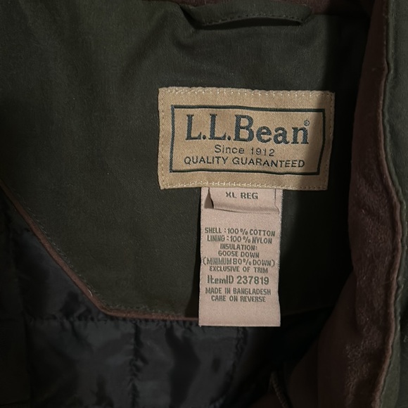 LL Bean Mens XL regular Upcountry waxed vest, down insulated. - Picture 2 of 10